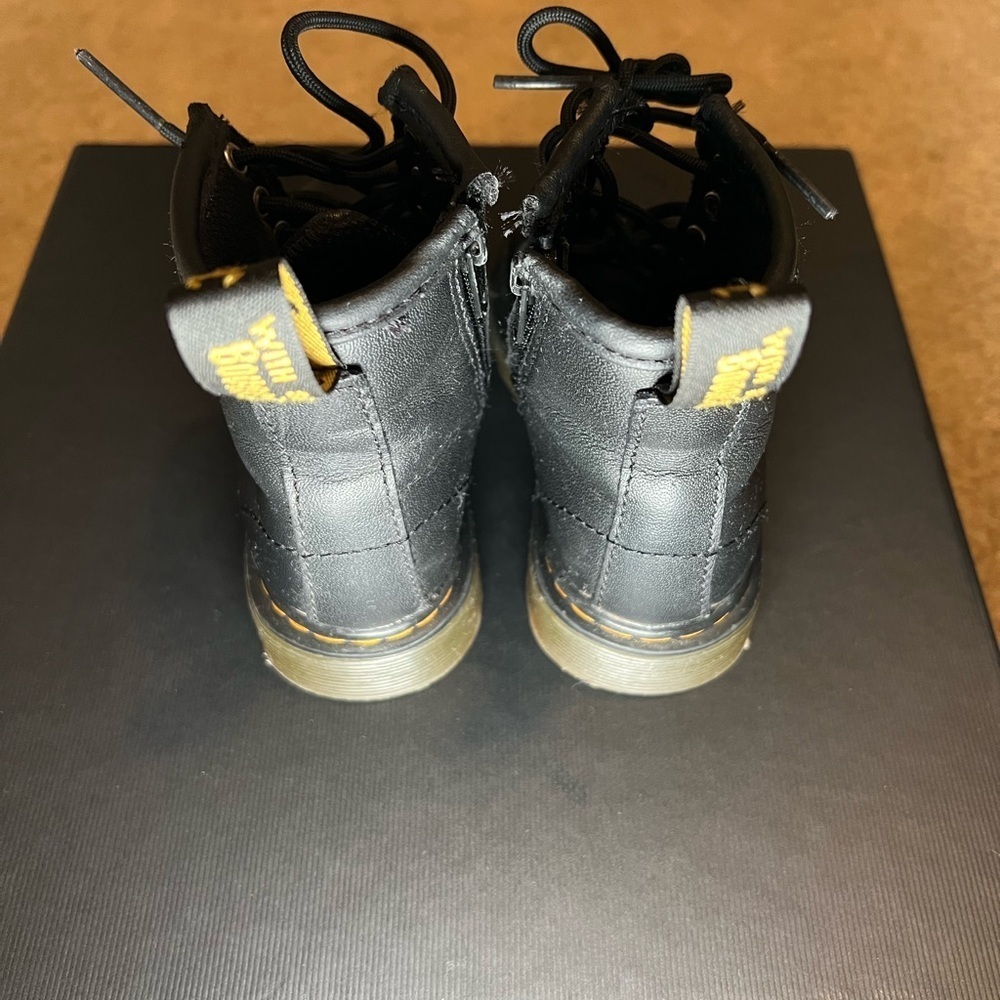 Dr. Martens Kids Black Boots - Picture 2 of 3